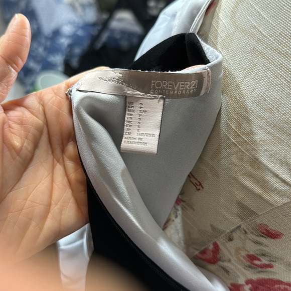 478.Forever 21 elegant dress size S - Picture 4 of 6